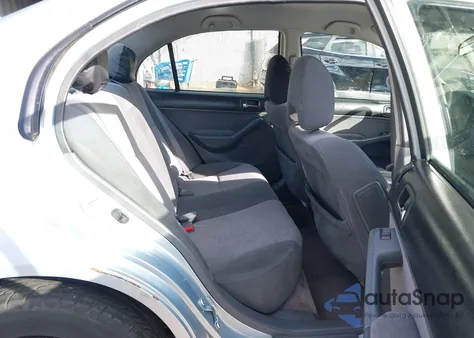 2005 Honda Civic Hybrid from USA, damaged, VIN JHMES96605S024941